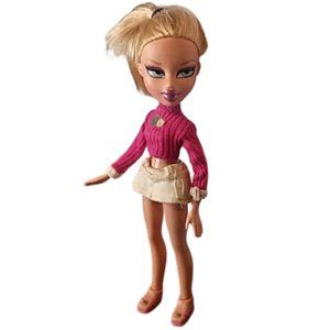 BRATZ DOLLS COMES WITH SHOES